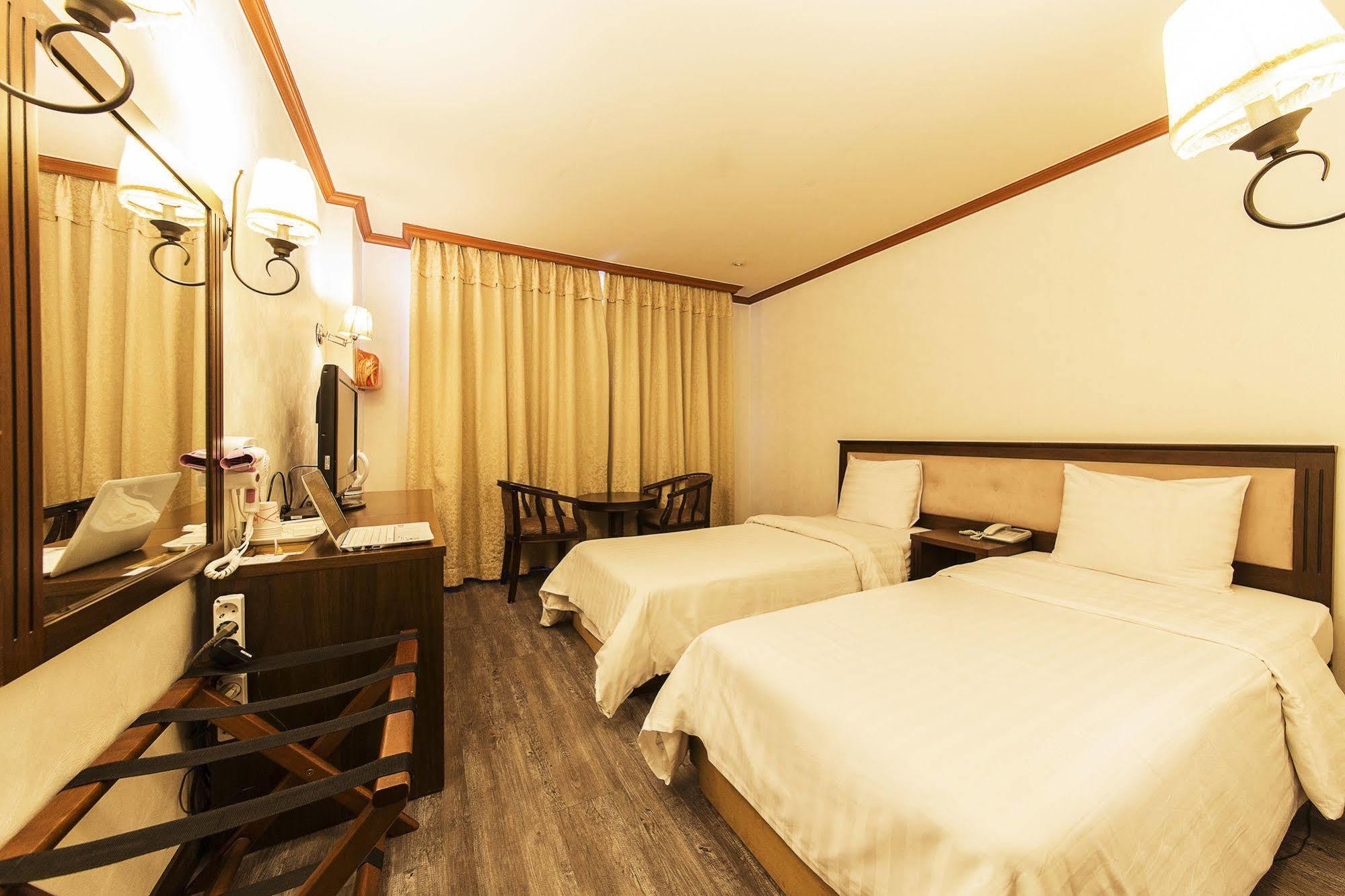 Jam Sil Tourist Hotel 3*