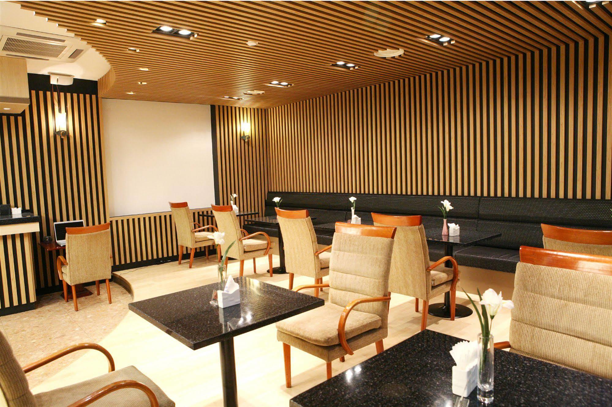 Jam Sil Tourist Hotel 3*